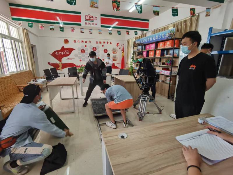 追星女孩心理学分析报告：庆云县广告片拍摄公司揭秘饭圈应援式传播逻辑